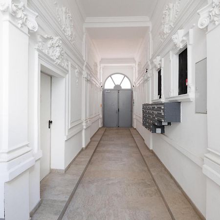 Modern City Apartment In Vienna Exterior photo